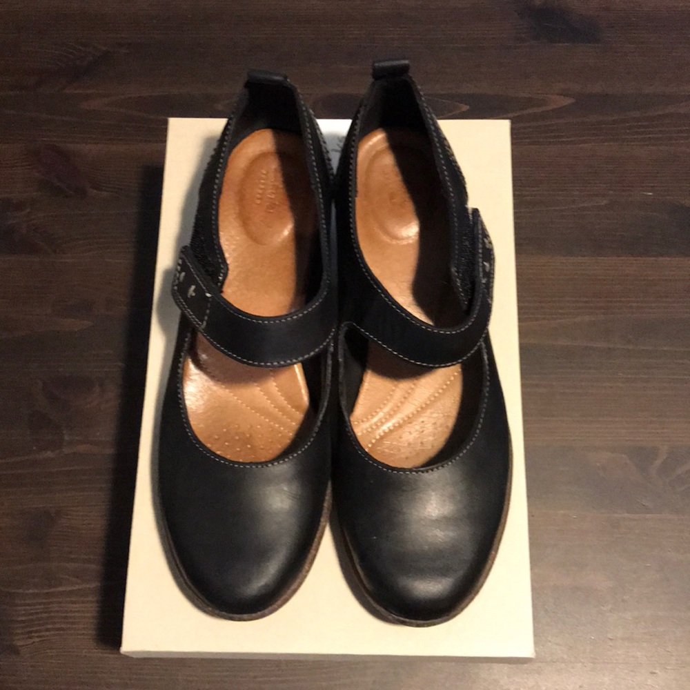 Clarks Mary Janes